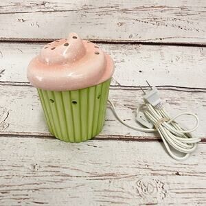 SCENTSY Cupcake Warmer